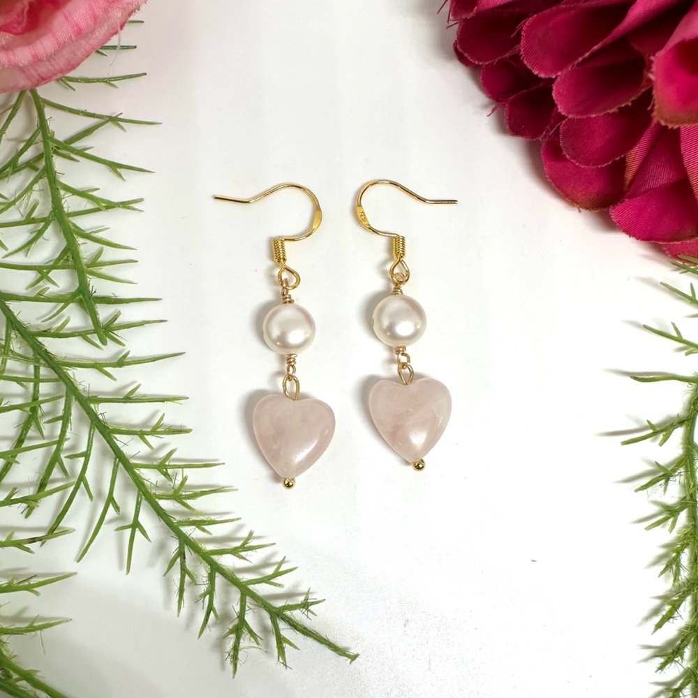 NEW⚜️Rose Quartz & Freshwater Pearl Heart Drop Earrings
